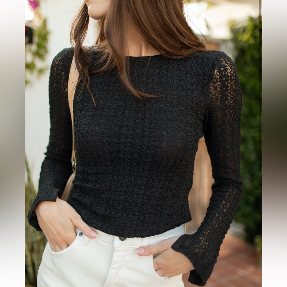 Eve lace top
